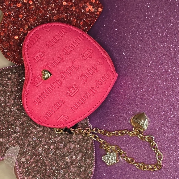 πHPπ Juicy Couture πNWTπ Beautiful Bright Pink Heart Shaped Wristlet!πππ - Picture 8 of 13